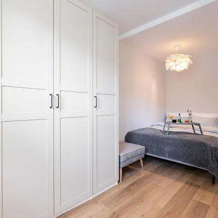 Apartment Przytulny Katowice Ligota Near Hospitals & Sum Exterior photo
